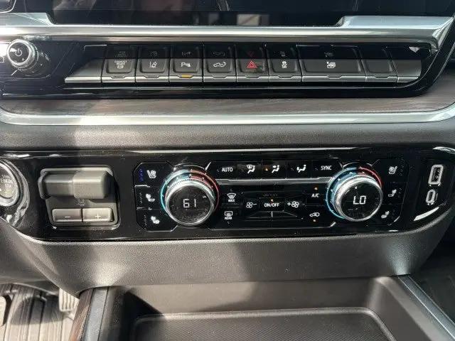 2026 GMC Sierra 3500HD Crew Cab, Long Bed, SLT Dual Rear Wheel, 4WD