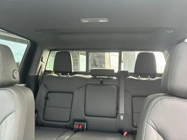 2026 GMC Sierra 3500HD Crew Cab, Long Bed, SLT Dual Rear Wheel, 4WD