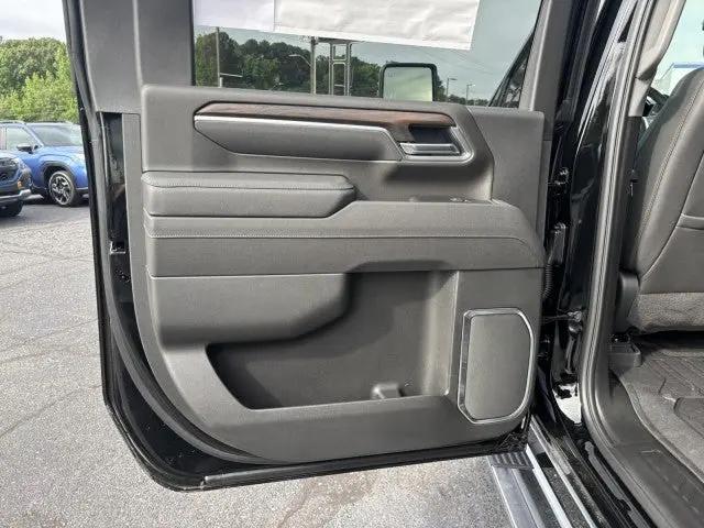 2026 GMC Sierra 3500HD Crew Cab, Long Bed, SLT Dual Rear Wheel, 4WD