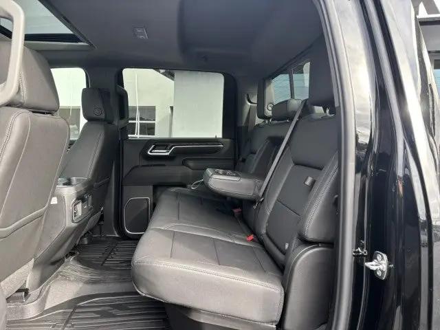 2026 GMC Sierra 3500HD Crew Cab, Long Bed, SLT Dual Rear Wheel, 4WD