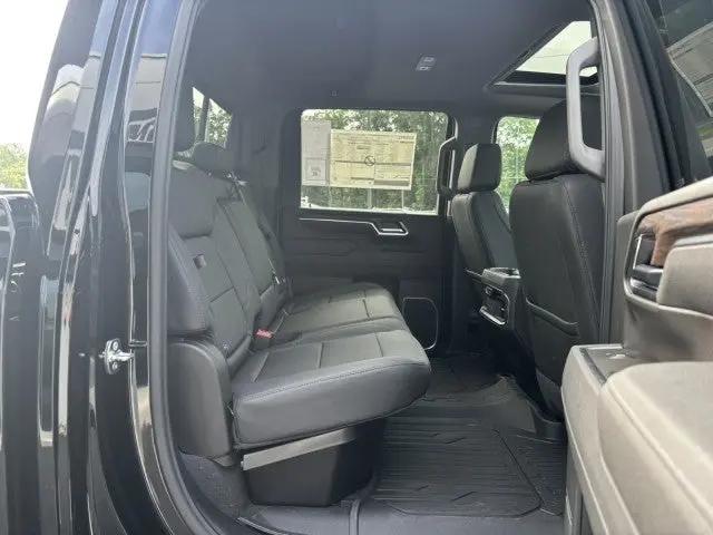 2026 GMC Sierra 3500HD Crew Cab, Long Bed, SLT Dual Rear Wheel, 4WD