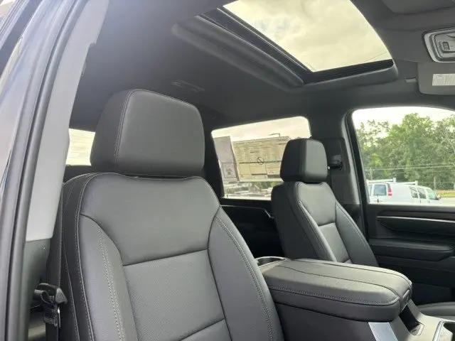 2026 GMC Sierra 3500HD Crew Cab, Long Bed, SLT Dual Rear Wheel, 4WD