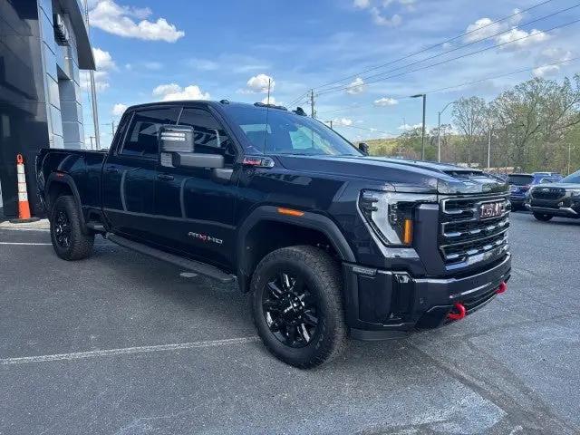 2026 GMC Sierra 2500HD Crew Cab, Standard Bed, AT4, 4WD