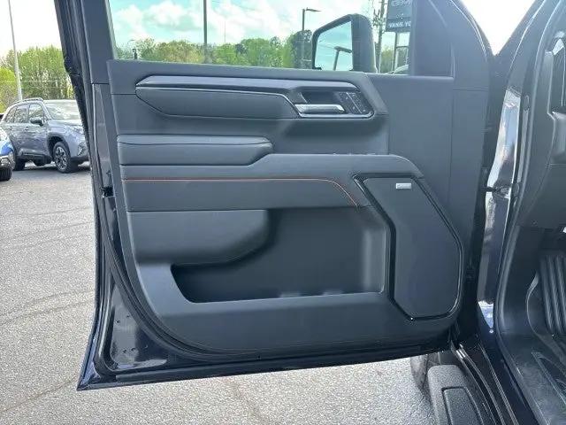 2026 GMC Sierra 2500HD Crew Cab, Standard Bed, AT4, 4WD