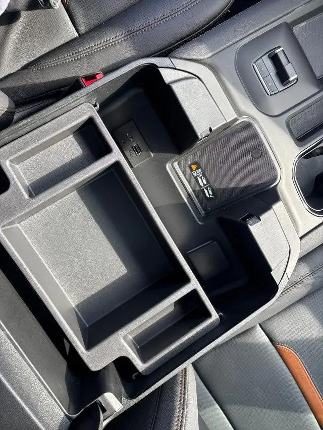 2026 GMC Sierra 2500HD Crew Cab, Standard Bed, AT4, 4WD