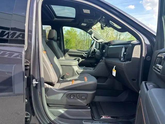 2026 GMC Sierra 2500HD Crew Cab, Standard Bed, AT4, 4WD