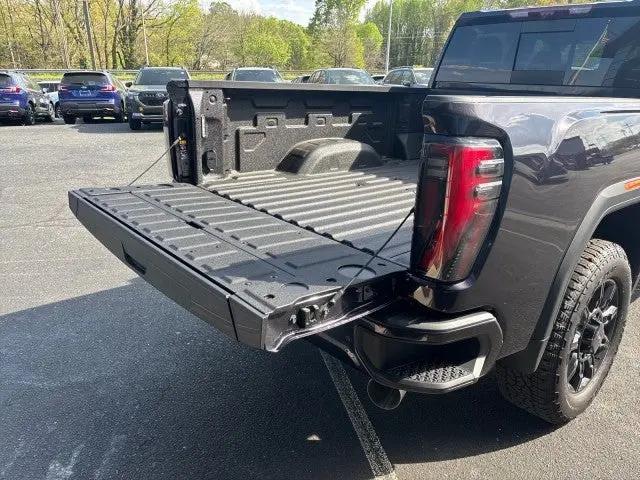 2026 GMC Sierra 2500HD Crew Cab, Standard Bed, AT4, 4WD