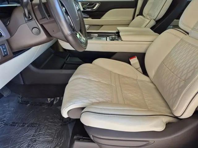 2023 Lincoln Navigator Black Label