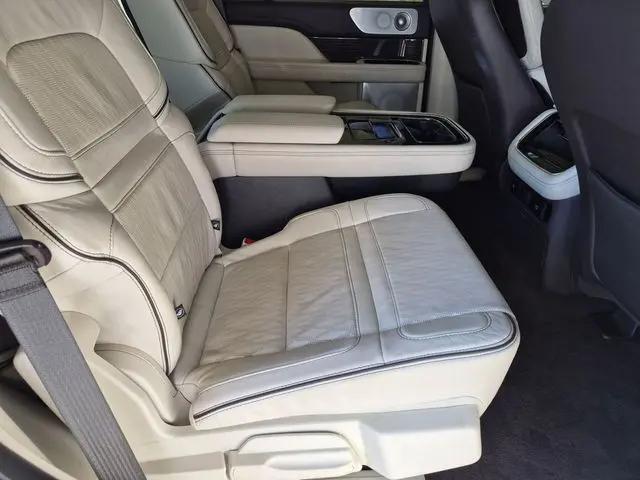 2023 Lincoln Navigator Black Label