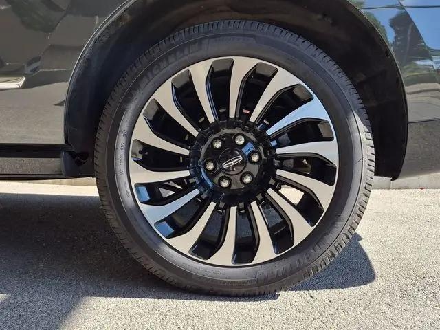 2023 Lincoln Navigator Black Label
