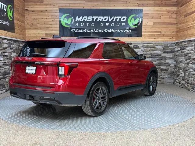 2025 Ford Explorer ST-Line
