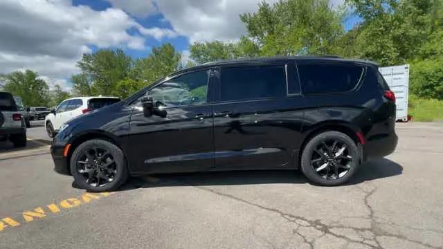 2024 Chrysler Pacifica Touring L AWD