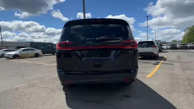 2024 Chrysler Pacifica Touring L AWD