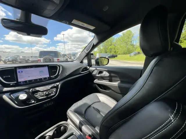 2024 Chrysler Pacifica Touring L AWD