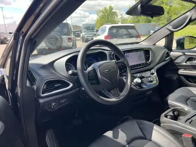 2024 Chrysler Pacifica Touring L AWD