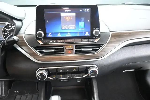 2024 Nissan Altima SV FWD