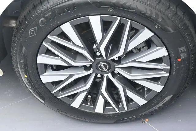 2024 Nissan Altima SV FWD
