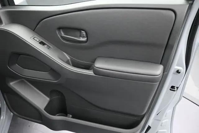 2026 Nissan Frontier Crew Cab SV 4x2