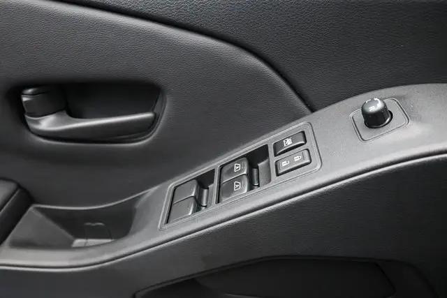 2026 Nissan Frontier Crew Cab SV 4x2