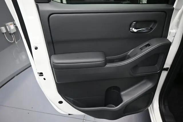2026 Nissan Frontier Crew Cab SV 4x2