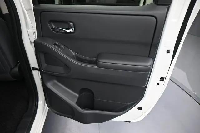 2026 Nissan Frontier Crew Cab SV 4x2