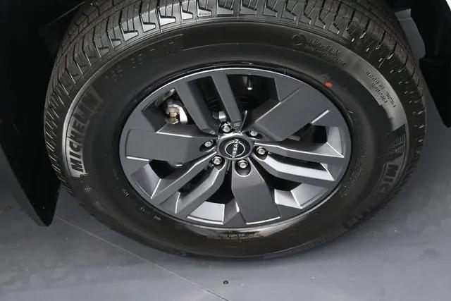 2026 Nissan Frontier Crew Cab SV 4x2