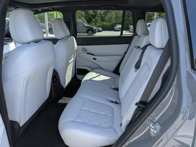 2026 Jeep Cherokee Overland 4x4