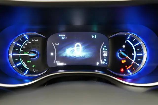 2024 Chrysler Pacifica Hybrid Select