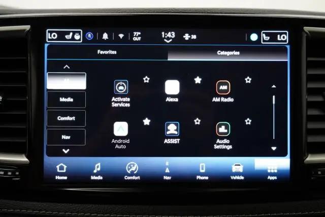 2024 Chrysler Pacifica Hybrid Select