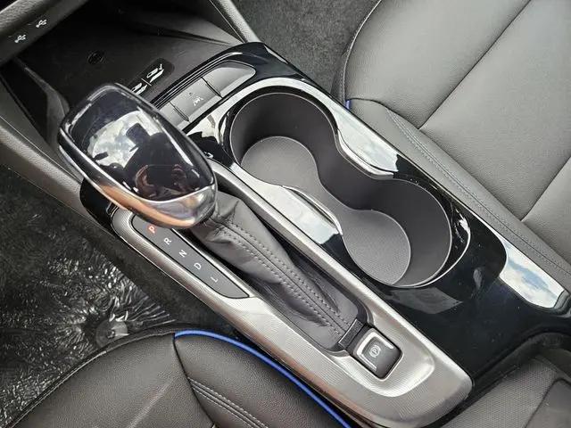 2026 Buick NV Sport Touring FWD