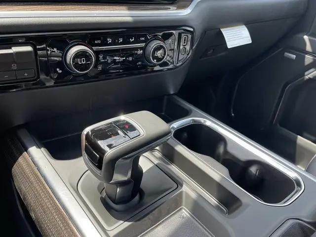 2026 Chevrolet Silverado 1500 4WD Crew Cab Short Bed LT Trail Boss