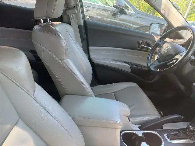 2017 Acura ILX AcuraWatch Plus Package