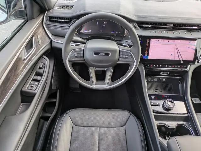 2026 Jeep Grand Cherokee Limited Reserve