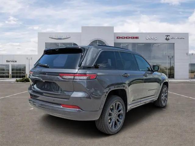 2026 Jeep Grand Cherokee Limited Reserve