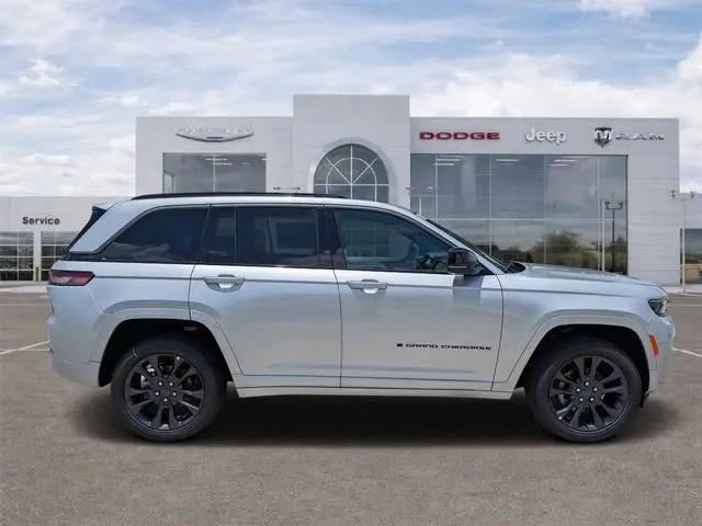 2026 Jeep Grand Cherokee Limited Reserve