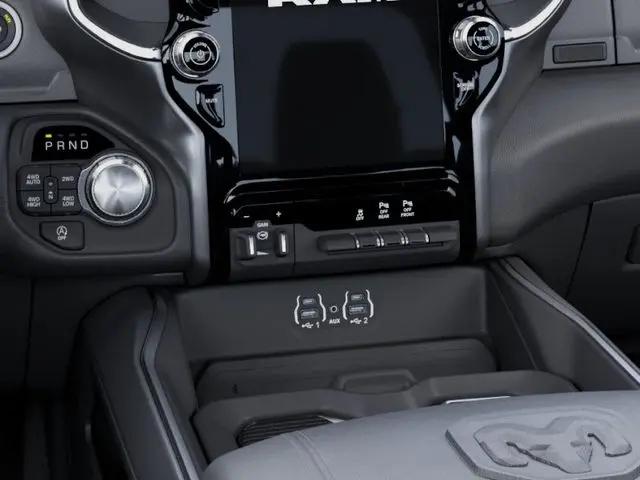 2026 Ram 1500 Laramie Crew Cab 4x4 5'7" Box