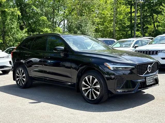 2024 Volvo XC60 B5 Plus Dark Theme