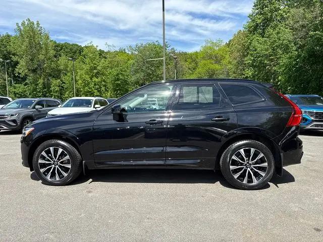 2024 Volvo XC60 B5 Plus Dark Theme