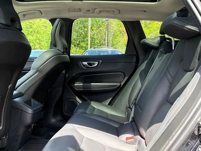 2024 Volvo XC60 B5 Plus Dark Theme