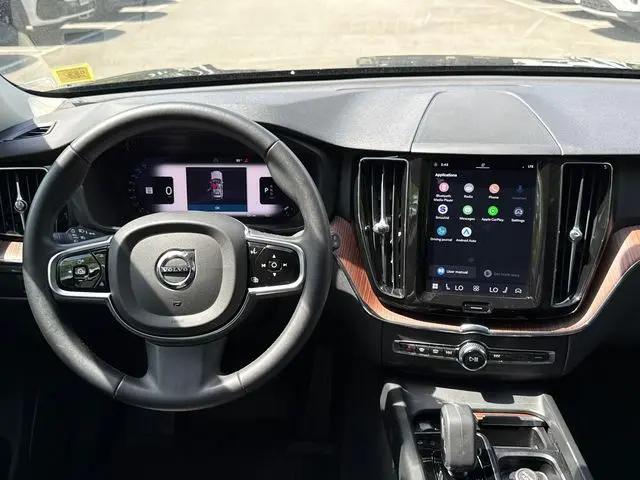 2024 Volvo XC60 B5 Plus Dark Theme