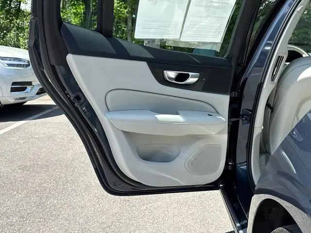 2025 Volvo S60 B5 Core