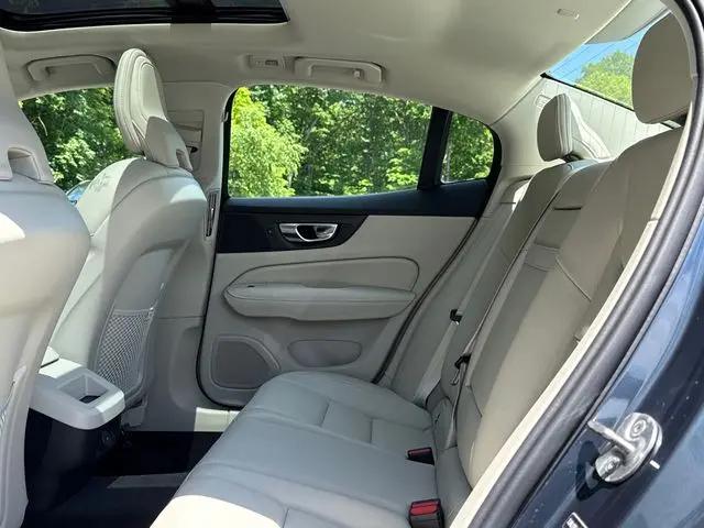 2025 Volvo S60 B5 Core