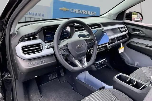 2027 Chevrolet Bolt LT FWD