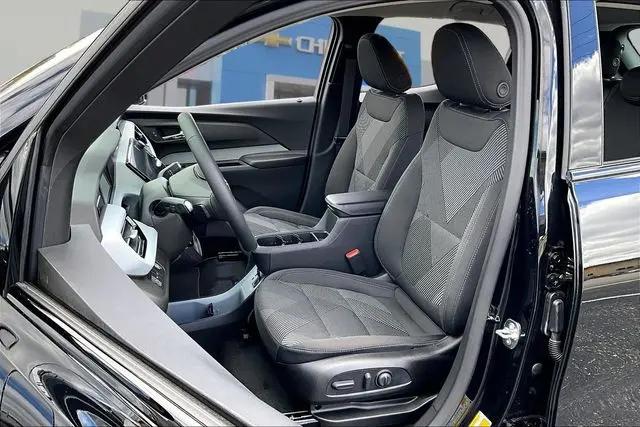 2027 Chevrolet Bolt LT FWD