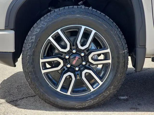 2026 GMC Sierra 1500 Crew Cab, Short Bed, AT4, 4WD