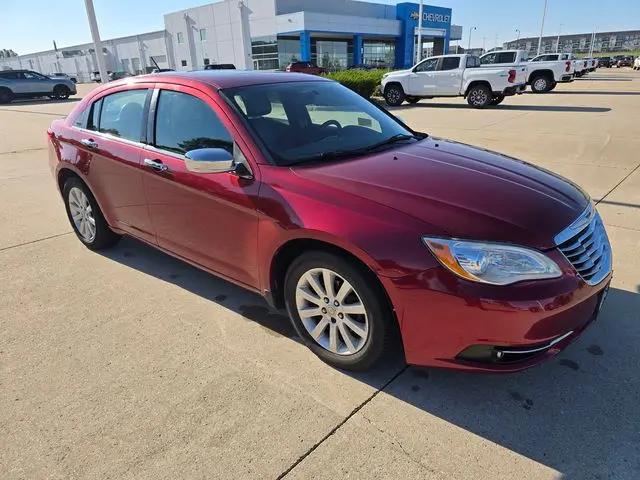 2013 Chrysler 200 Limited