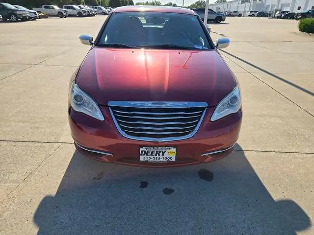 2013 Chrysler 200 Limited