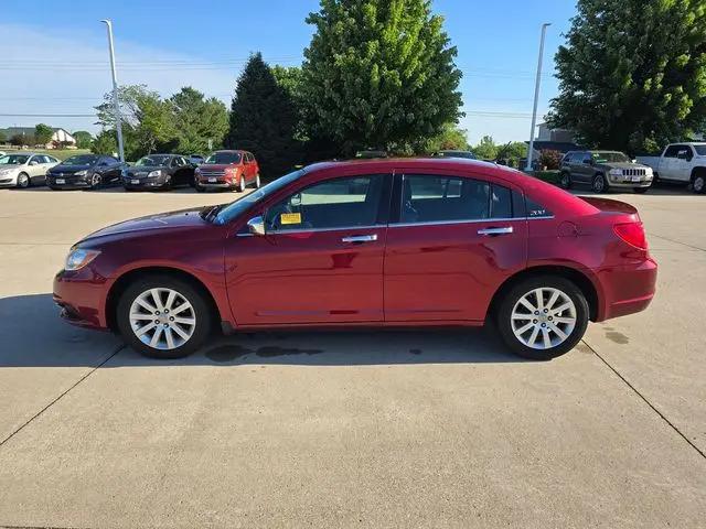 2013 Chrysler 200 Limited