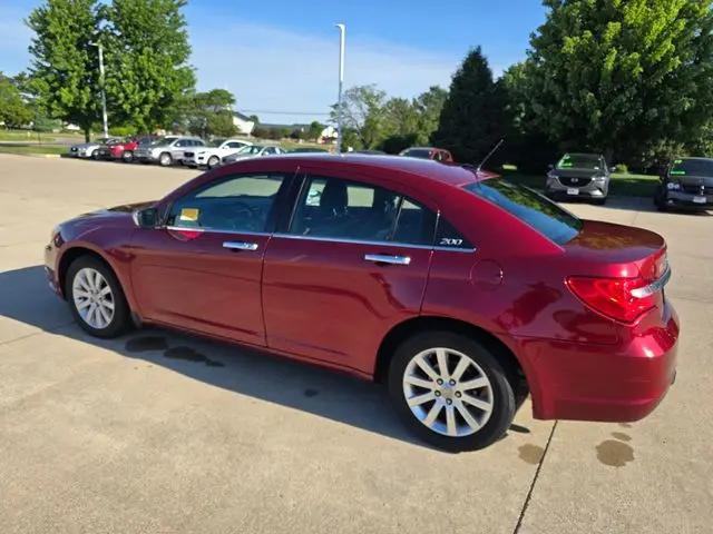 2013 Chrysler 200 Limited