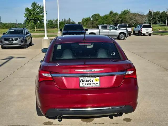 2013 Chrysler 200 Limited